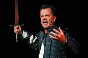 Timothy Mooney in "Shakespeare's Histories: Ten Epic Plays at a Breakneck Pace!" photo from www.fringefestival.org